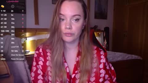 Lana online show from February 9, 2:21 pm