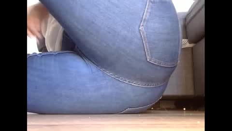 wet_pants2022 online show from March 4, 3:48 pm