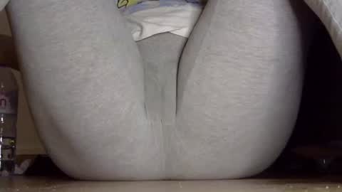 wet_pants2022 online show from January 12, 10:17 pm