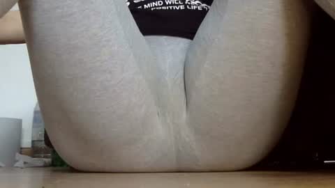 wet_pants2022 online show from September 29, 12:59 pm