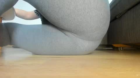 wet_pants2022 online show from March 11, 1:03 pm