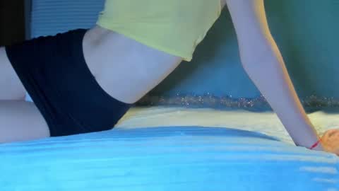 wetyoumake online show from December 22, 11:33 pm