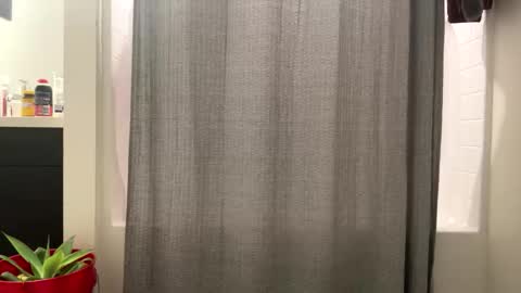 whatsinmystucco online show from February 3, 12:29 am