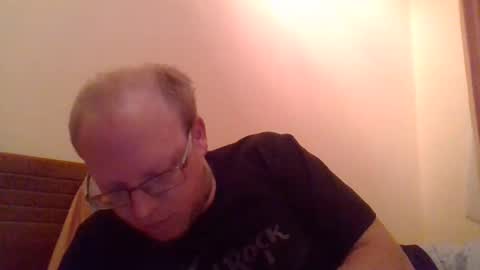 Whispersindark online show from May 16, 2:19 am