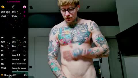 Max online show from October 24, 3:07 am