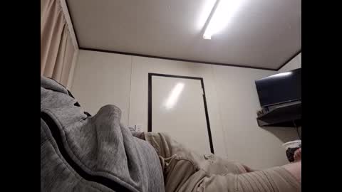 whiteboi9284 online show from October 9, 11:05 am