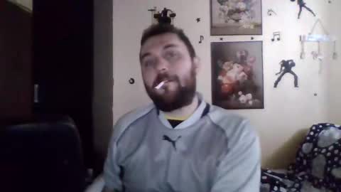 whiteboyjulius online show from December 3, 12:23 pm