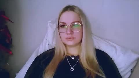 whitehex666 online show from January 11, 8:09 am