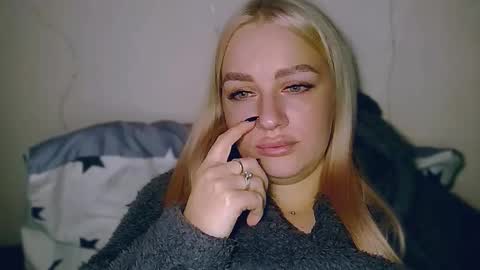 whitehex666 online show from February 12, 1:47 pm