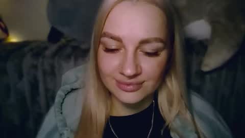 whitehex666 online show from February 27, 3:15 pm