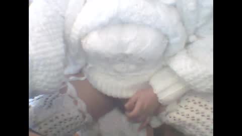 whitesweater online show from March 6, 10:09 am