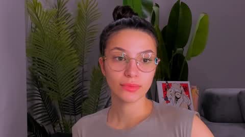 whoislulu online show from December 31, 1:57 am