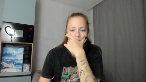 Veronica online show from September 21, 4:33 pm