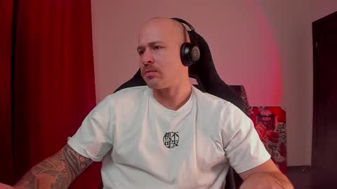 VI online show from October 25, 5:46 pm