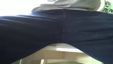 Snapshot of wifewatcher123 chatting on October 22, 8:17 am wifewatcher123 online show from October 22, 8:17 am