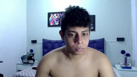 Snapshot of wiilliam_20 chatting on October 14, 3:15 pm wiilliam online show from October 14, 3:15 pm