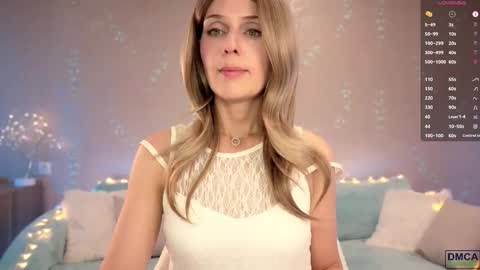 Snapshot of wild_berrrie chatting on September 13, 3:03 pm Alice online show from September 13, 3:03 pm