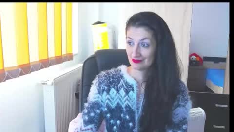 Snapshot of wildbea23 chatting on October 8, 11:05 am Bea online show from October 8, 11:05 am