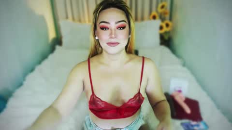 Snapshot of wildhotivana chatting on February 24, 4:49 am ivana online show from February 24, 4:49 am