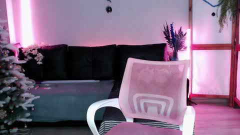 Snapshot of wildorchid_ chatting on January 18, 5:41 am Master Kieran hehim online show from January 18, 5:41 am