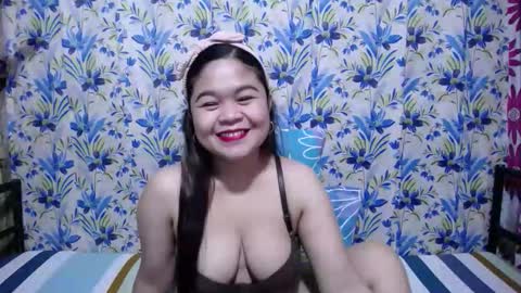 Snapshot of wildparadiseph chatting on October 16, 2:00 am Call me Shane online show from October 16, 2:00 am
