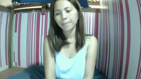 Snapshot of wildpoohkhaye chatting on February 25, 11:37 pm wildpoohkhaye online show from February 25, 11:37 pm