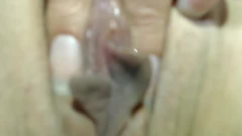 WildRose L - check my Pinned tweet if you dont see me online within 5 minutes after Ive sent email notifications online show from September 26, 1:57 am