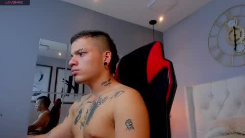 wild online show from October 8, 6:52 am