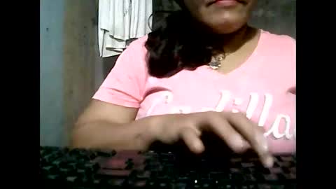 wildveron_205 online show from December 3, 12:28 pm