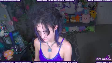 Snapshot of wildwylie chatting on September 27, 2:42 am Wylie Wanderlust online show from September 27, 2:42 am