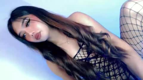 Snapshot of willing_and_wet chatting on October 17, 9:52 pm LE XI online show from October 17, 9:52 pm