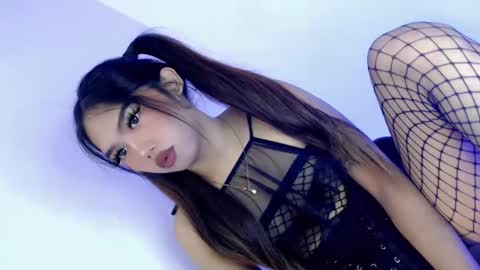 Snapshot of willing_and_wet chatting on October 11, 9:29 pm LE XI online show from October 11, 9:29 pm