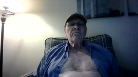 Snapshot of willnedoher chatting on February 12, 6:40 pm Willhedoher online show from February 12, 6:40 pm