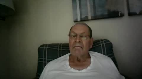 Snapshot of willnedoher chatting on February 2, 1:30 pm Willhedoher online show from February 2, 1:30 pm