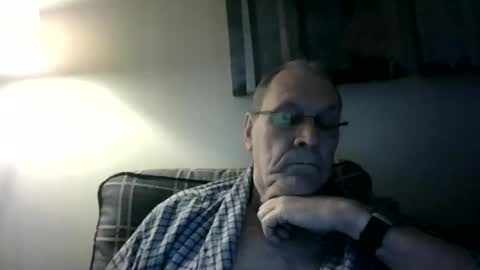 Snapshot of willnedoher chatting on December 10, 1:22 pm Willhedoher online show from December 10, 1:22 pm