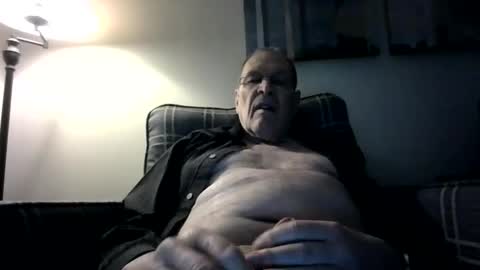 Snapshot of willnedoher chatting on December 15, 5:53 pm Willhedoher online show from December 15, 5:53 pm