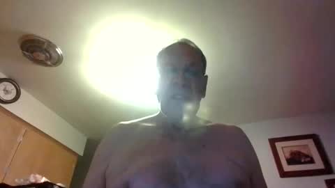 Snapshot of willnedoher chatting on October 11, 12:21 pm Willhedoher online show from October 11, 12:21 pm