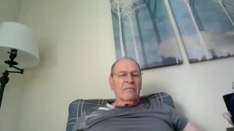 Snapshot of willnedoher chatting on February 24, 1:53 pm Willhedoher online show from February 24, 1:53 pm