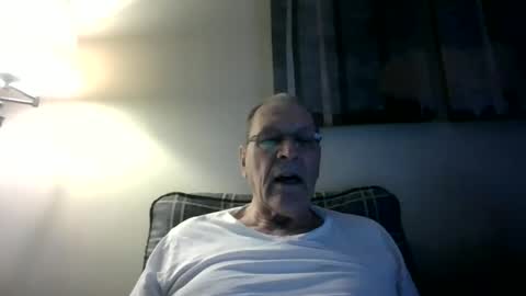 Snapshot of willnedoher chatting on February 12, 12:44 pm Willhedoher online show from February 12, 12:44 pm