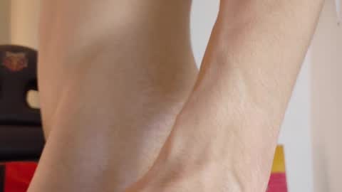 willy_veins online show from October 17, 4:44 pm