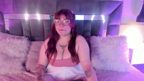 Winnie online show from February 25, 4:05 am