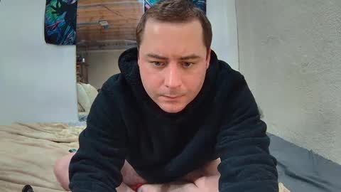 wisserd online show from December 15, 11:31 pm