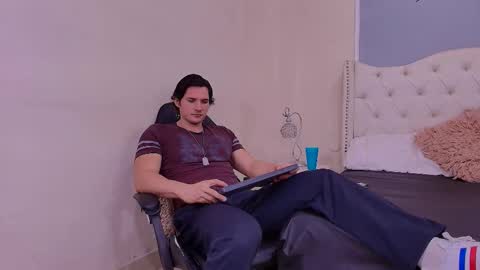 Wiston online show from March 17, 1:16 pm