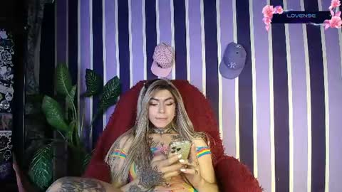 ig WitchDivinne online show from June 11, 12:43 am
