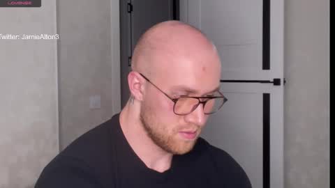 Wlademar online show from November 2, 11:38 pm