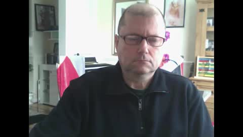 wobble444 online show from March 2, 9:38 am