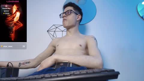  W O L F  online show from September 11, 1:34 pm