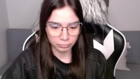 Alex online show from September 25, 3:02 am