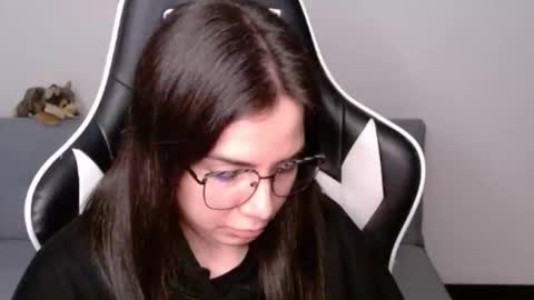 Alex online show from March 28, 2:57 am