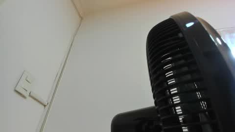 wonderkloe_ online show from April 27, 2:20 am